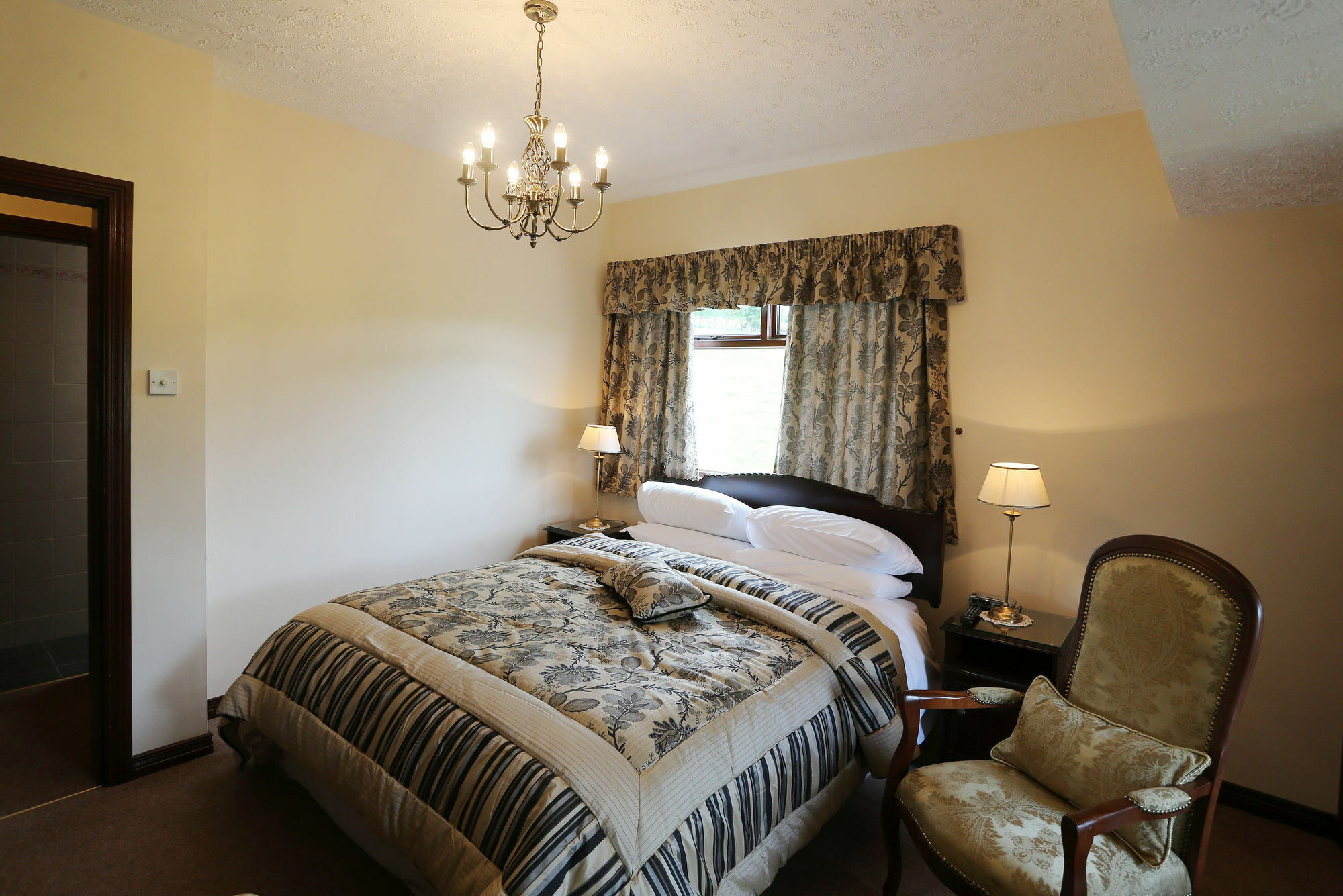 Sleepy Hollow B&B Баллимина Экстерьер фото